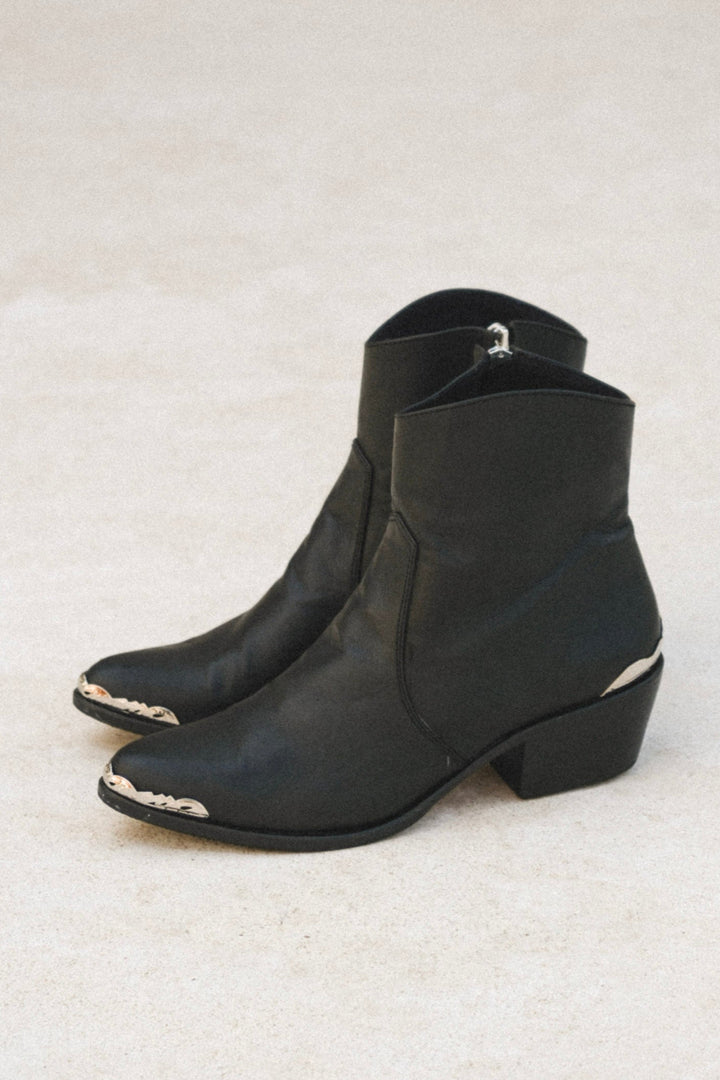 The Midnight Sun Boot