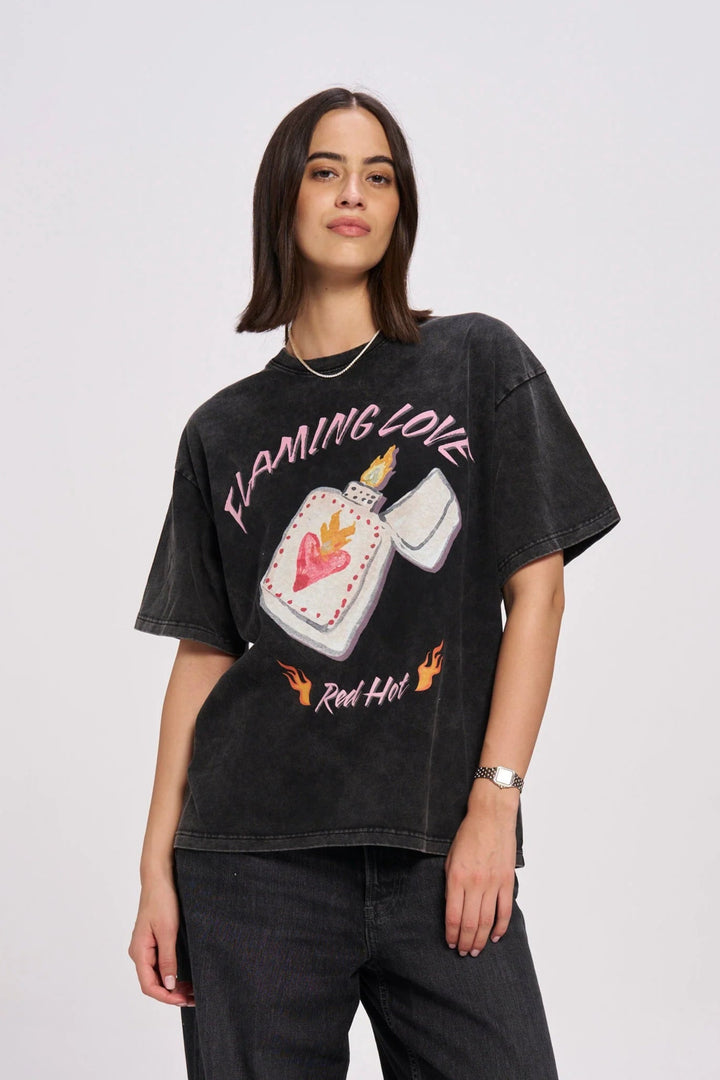 Flaming Love Oversize Tee