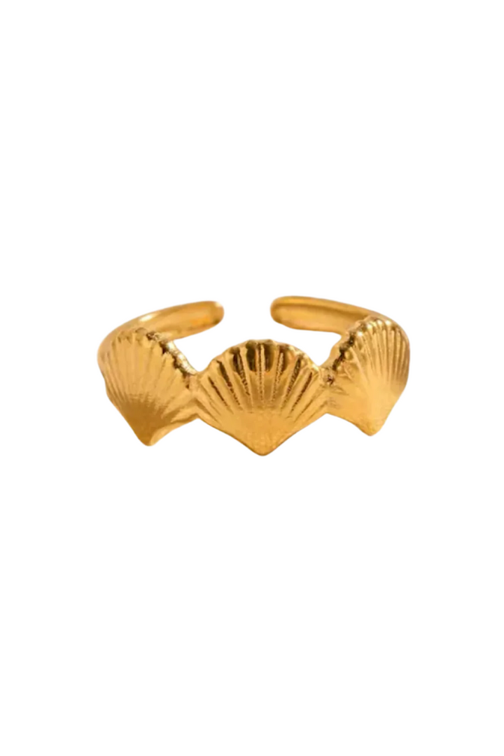 Three Shell Ring in 18k Gold Plated