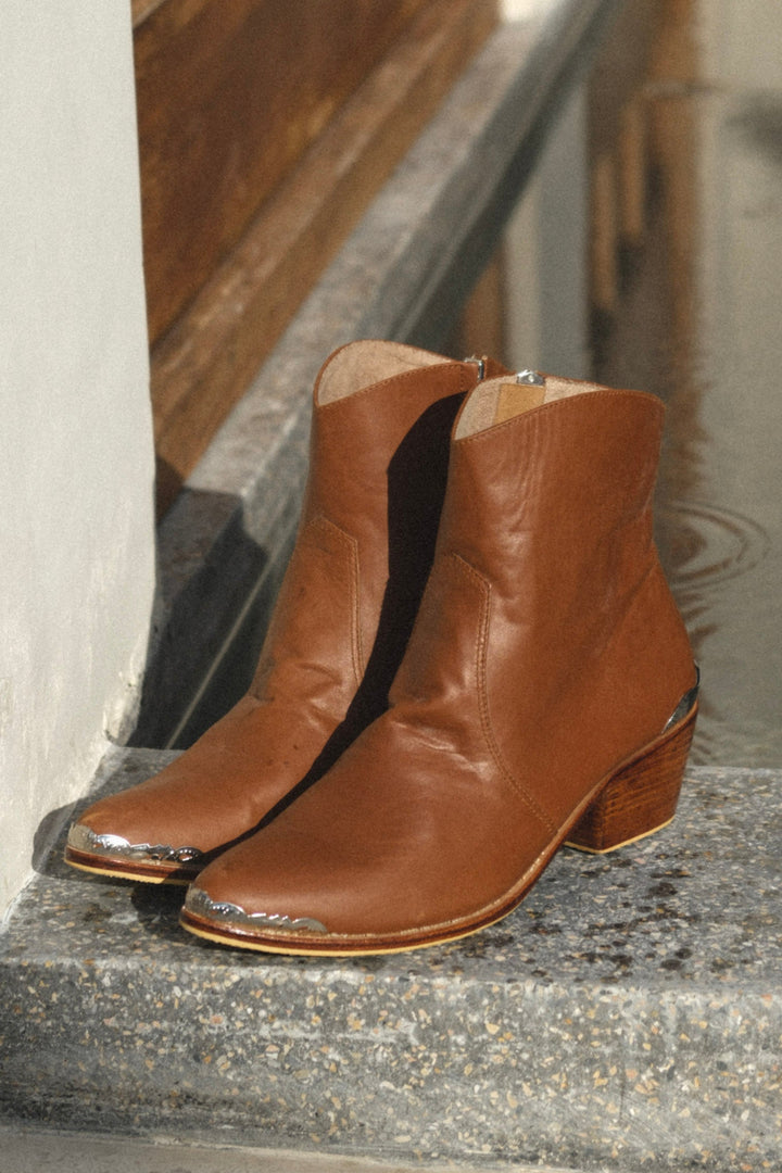 The Equinox Boot